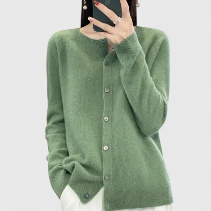 Lyxandria | Comfortable Cardigan